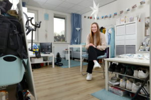 Binnengluren: 'Ik voel me hier meer thuis dan in Engeland'