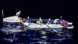 Oceaanroeisters behalen finish in Antigua