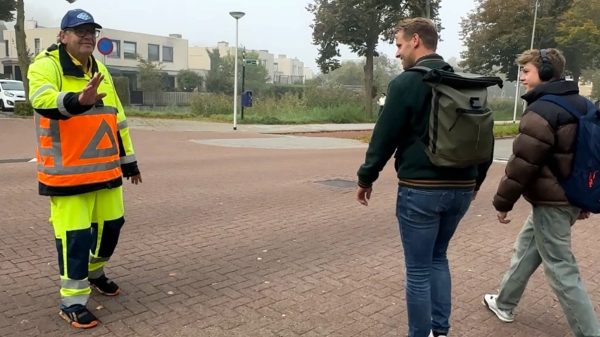 Hartjes voor vrolijke verkeersregelaar